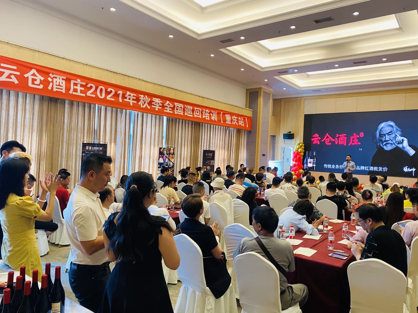 1-211022112P1227.jpg
